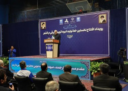 وزیر صمت: خیالمان از خودروهای برقی راحت شد؛ از این پس باید در مورد خودروهای هوشمند صحبت کنیم