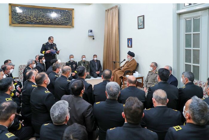 فرماندهان نیروی دریایی ارتش با رهبر انقلاب دیدار کردند