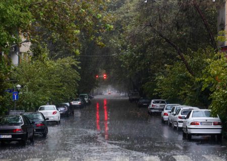 ورود سامانه بارشی به کشور/ افزایش آلودگی هوا در برخی کلانشهرها