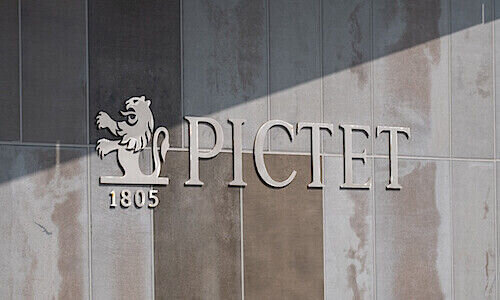 یک بانک سوئیسی به مالیاتدهندگان آمریکایی کمک کرد تا میلیاردها دلار را پنهان کنند.