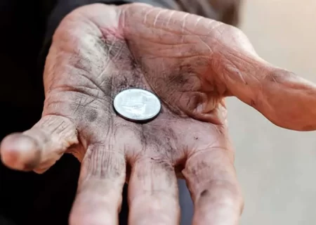 ادعای وزارت اقتصاد: روند فقر کاهشی است