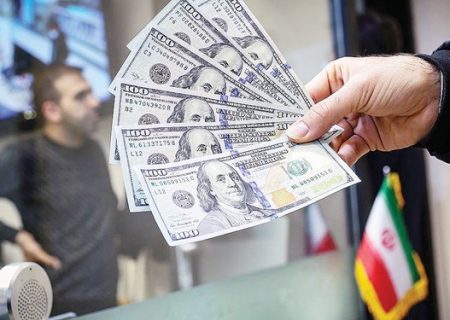 نوسانات هیجانی ارز، کوتاه مدت است/ قیمت‌ها به قبل برمی‌گردد