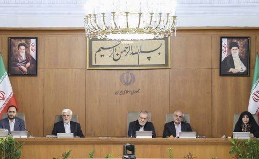 تجلیل پزشکیان از قهرمانان و مدالآوران کشور در مسابقات المپیک